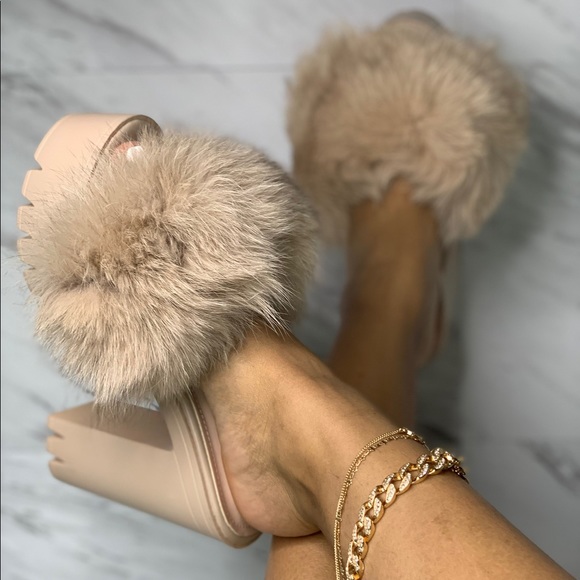 🧸 LORI Chunky Fur Heel 🧸 - Picture 7 of 8